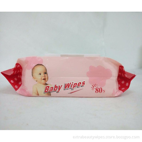 Soft Refreshing Baby est un tissu avec des lingettes humides